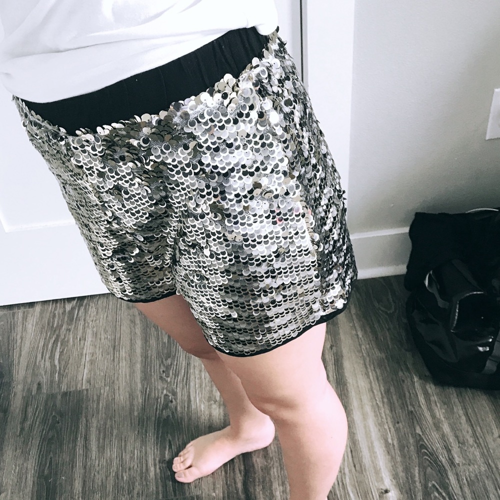 PARTY SHORTS